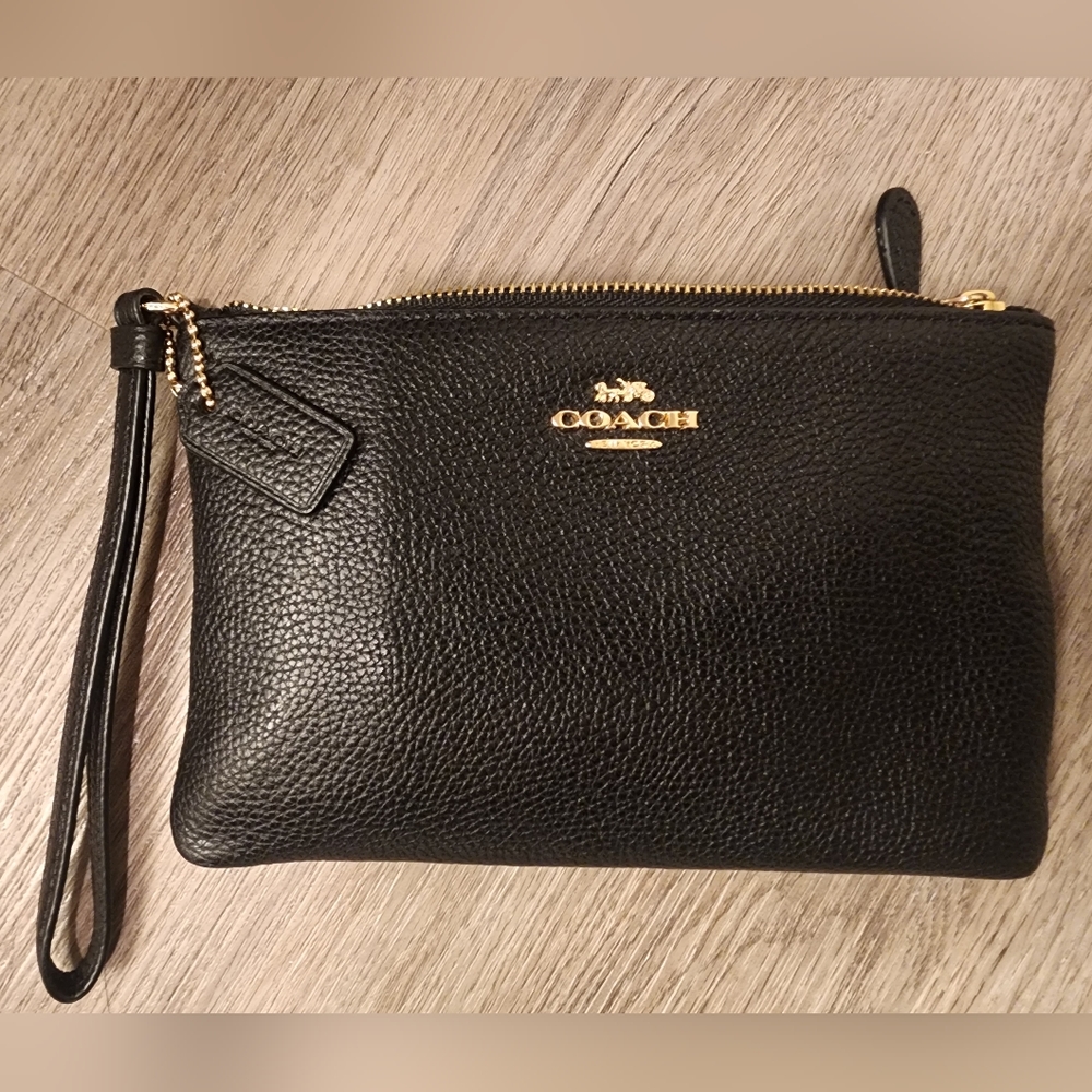 Coach Black Pebbled Leather Zip Wristlet Clutch